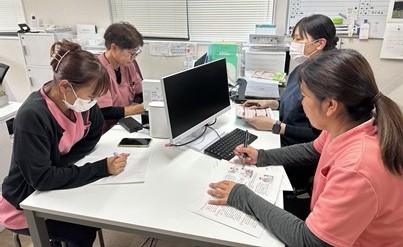 スタッフの様子1